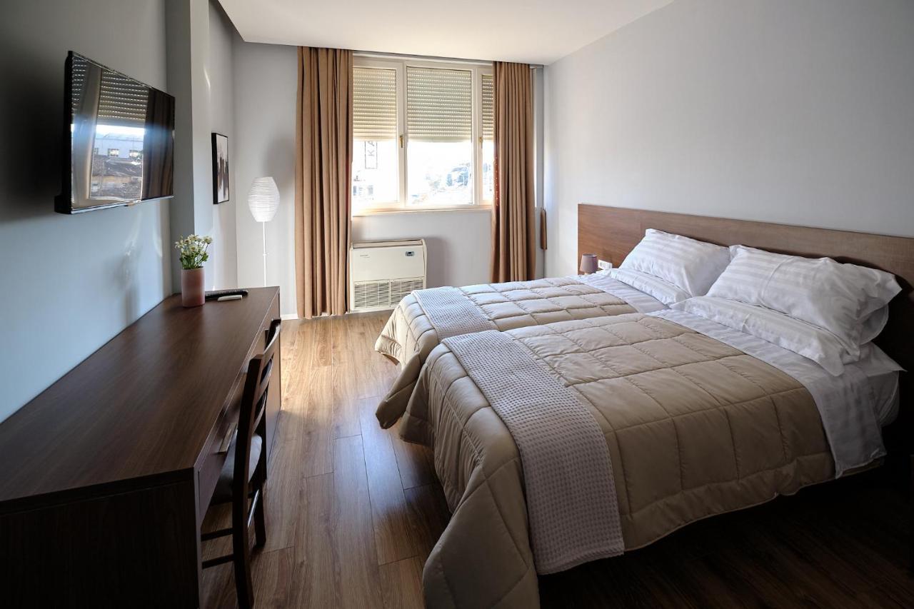 In Center Hotel Τίρανα Εξωτερικό φωτογραφία