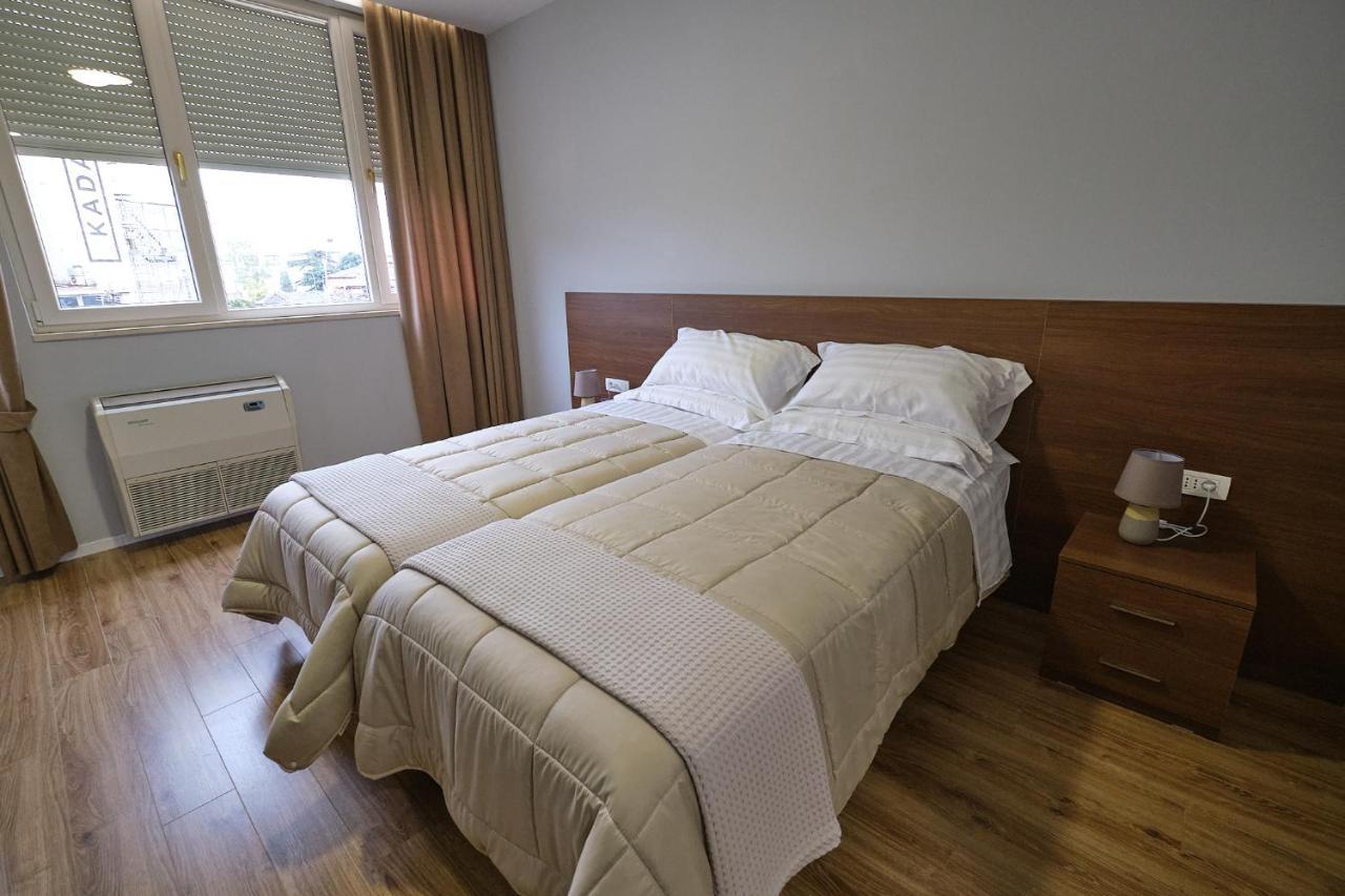 In Center Hotel Τίρανα Εξωτερικό φωτογραφία